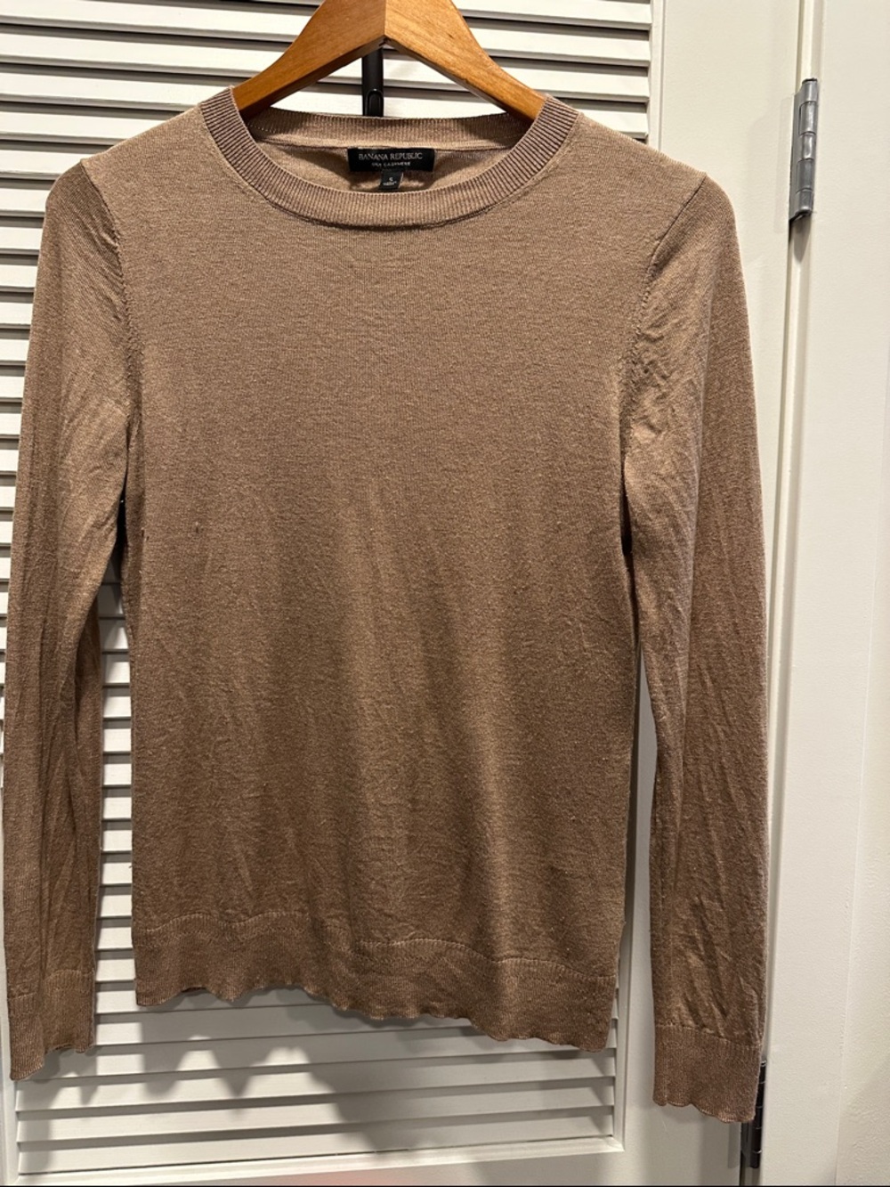 Banana Republic Long Sleeve Crewneck Sweater - Taupe Brown